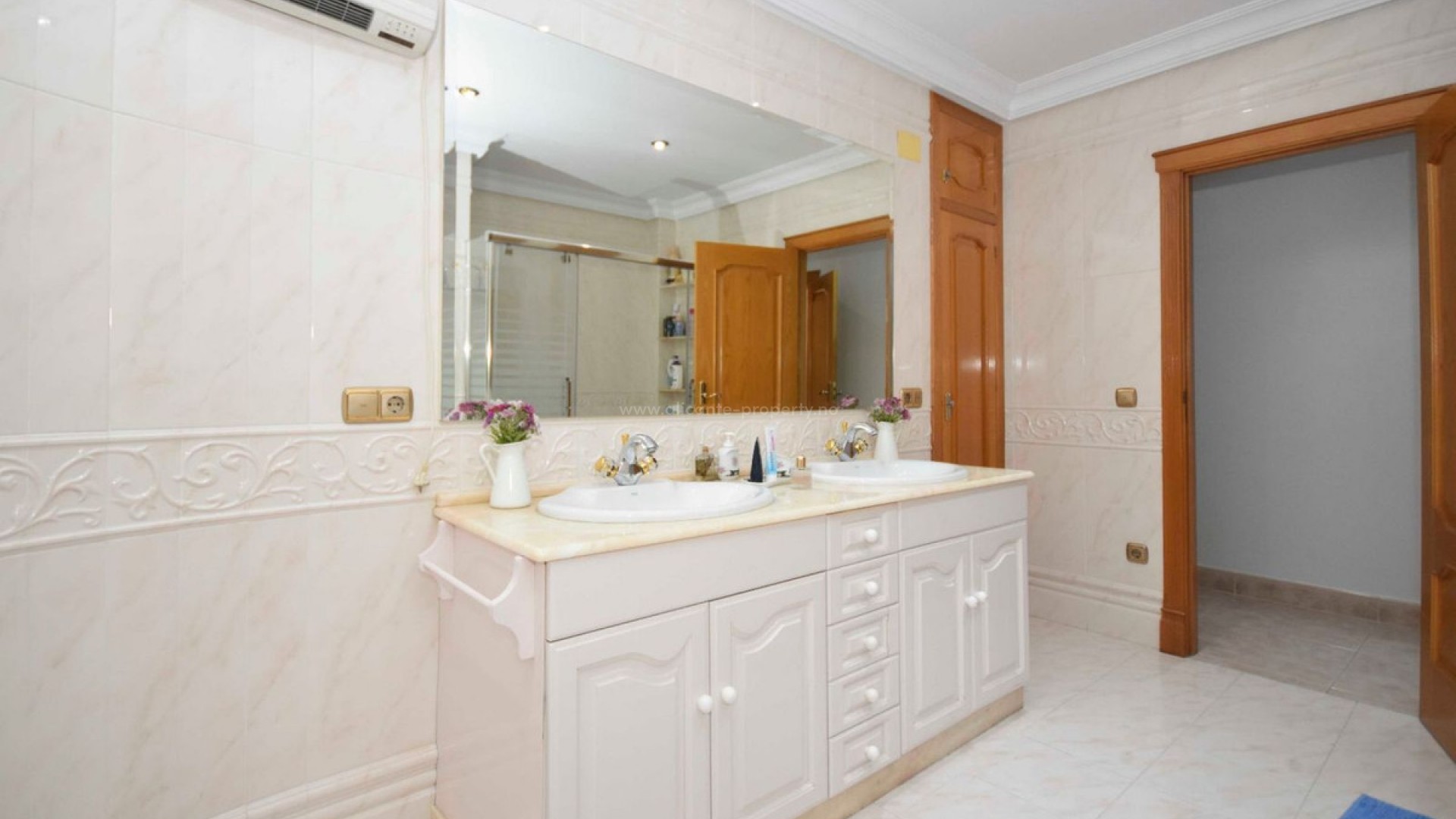 Hus / Villa i Callosa de Segura Centro