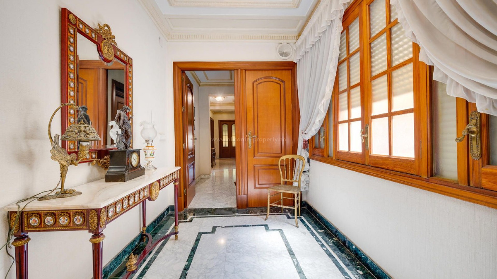 Hus / Villa i Callosa de Segura Centro