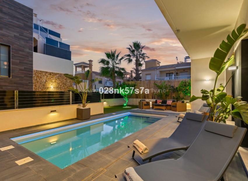 Hus / Villa i Campoamor