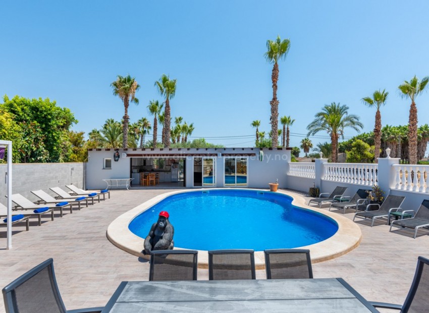 Hus / Villa i Catral Centro