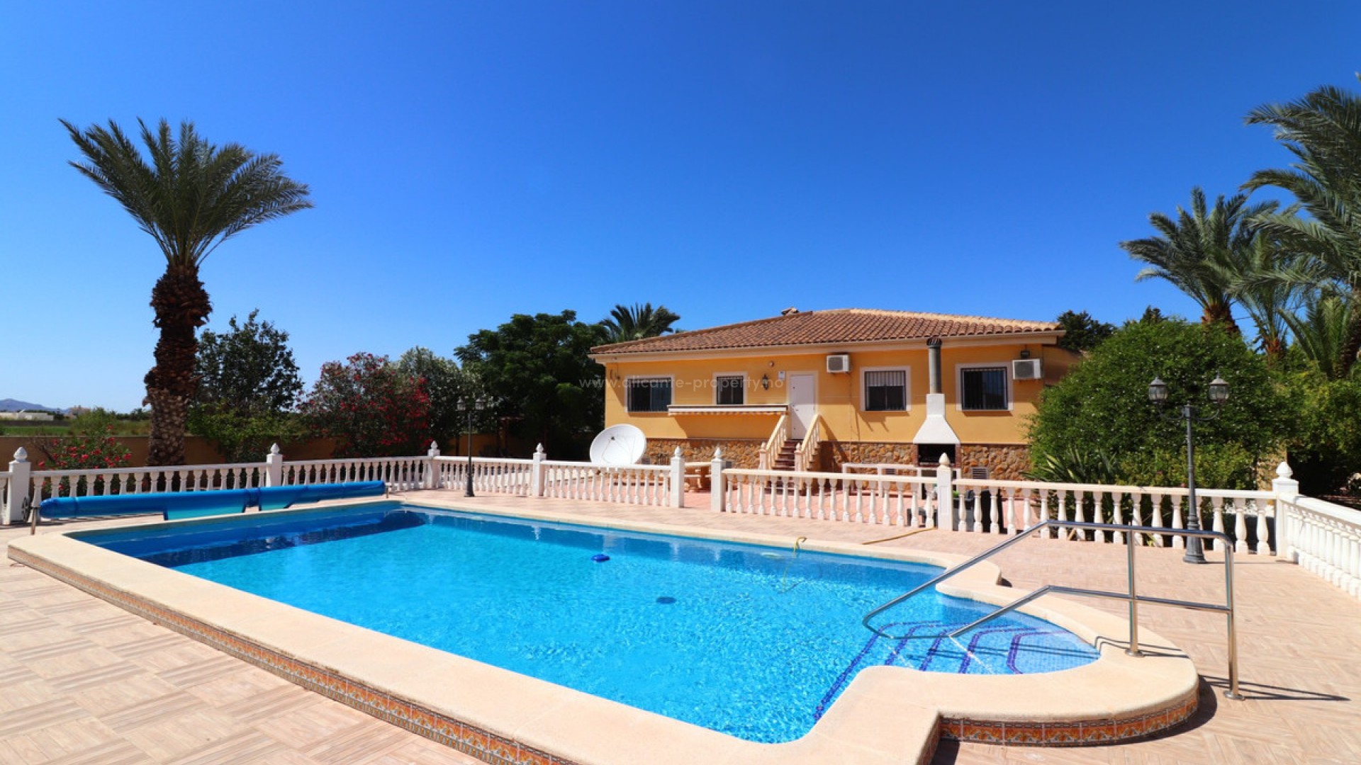 Hus / Villa i Catral Centro