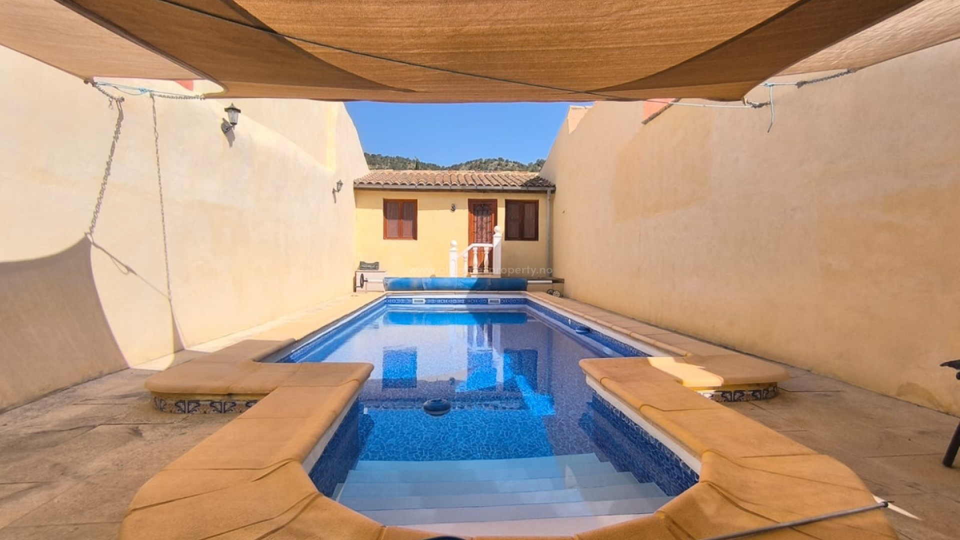 Hus / Villa i Chinorlet