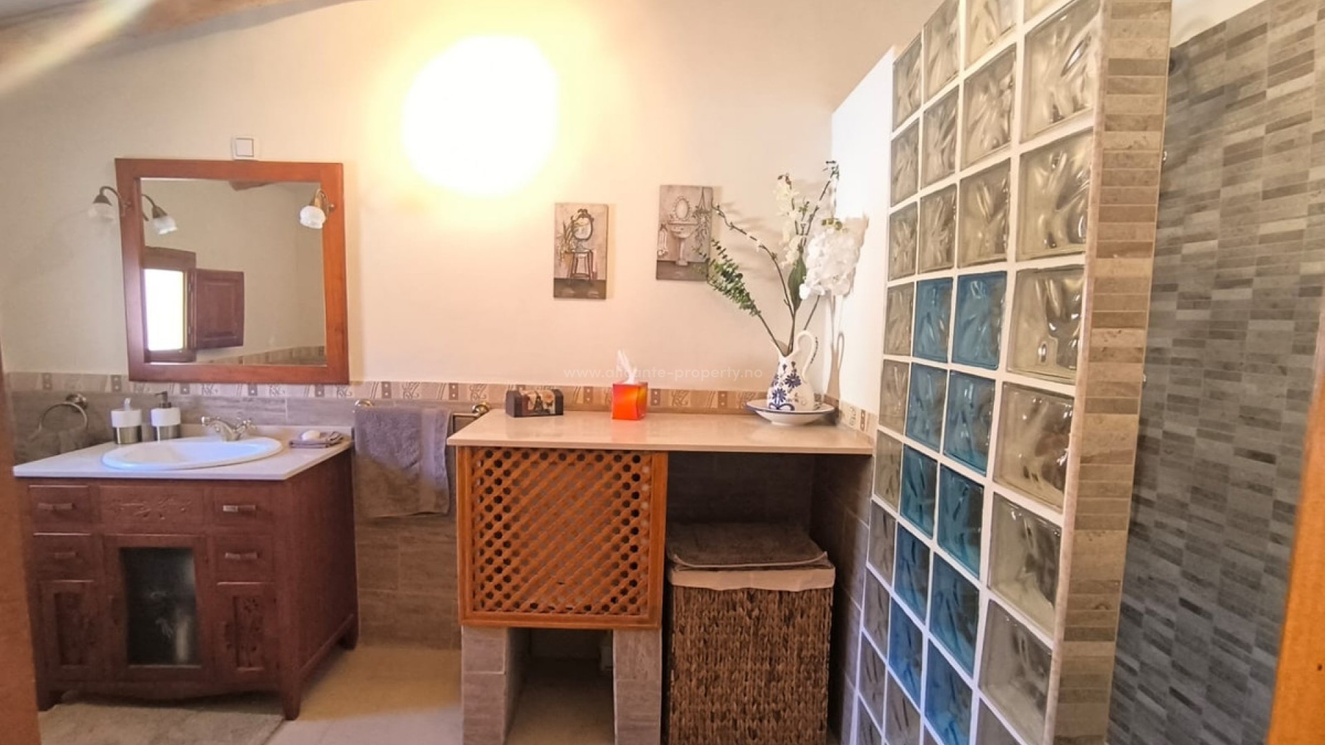 Hus / Villa i Chinorlet