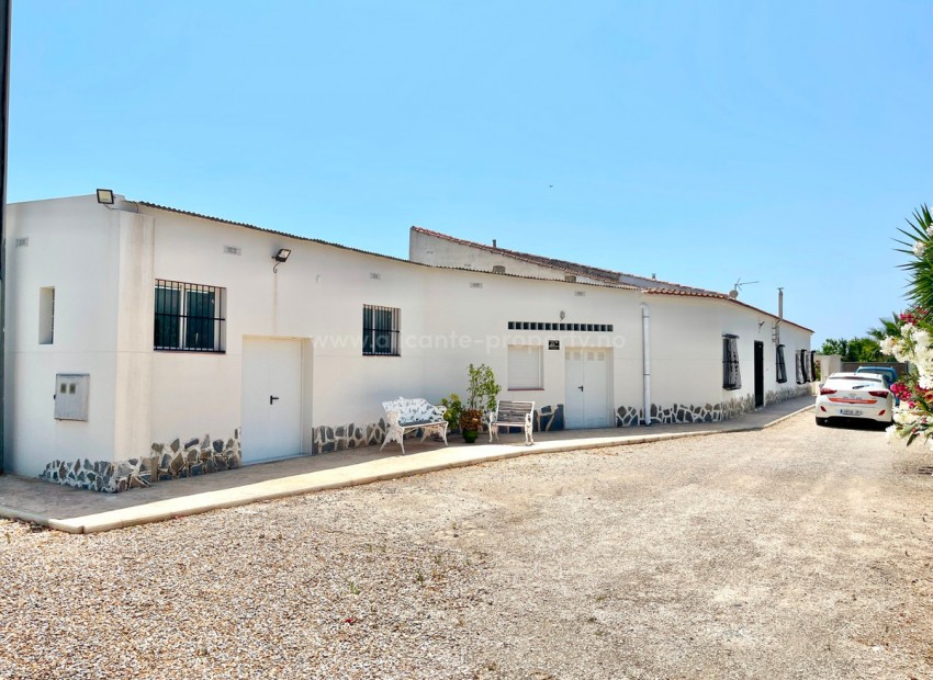 Hus / Villa i Daya Nueva Centro