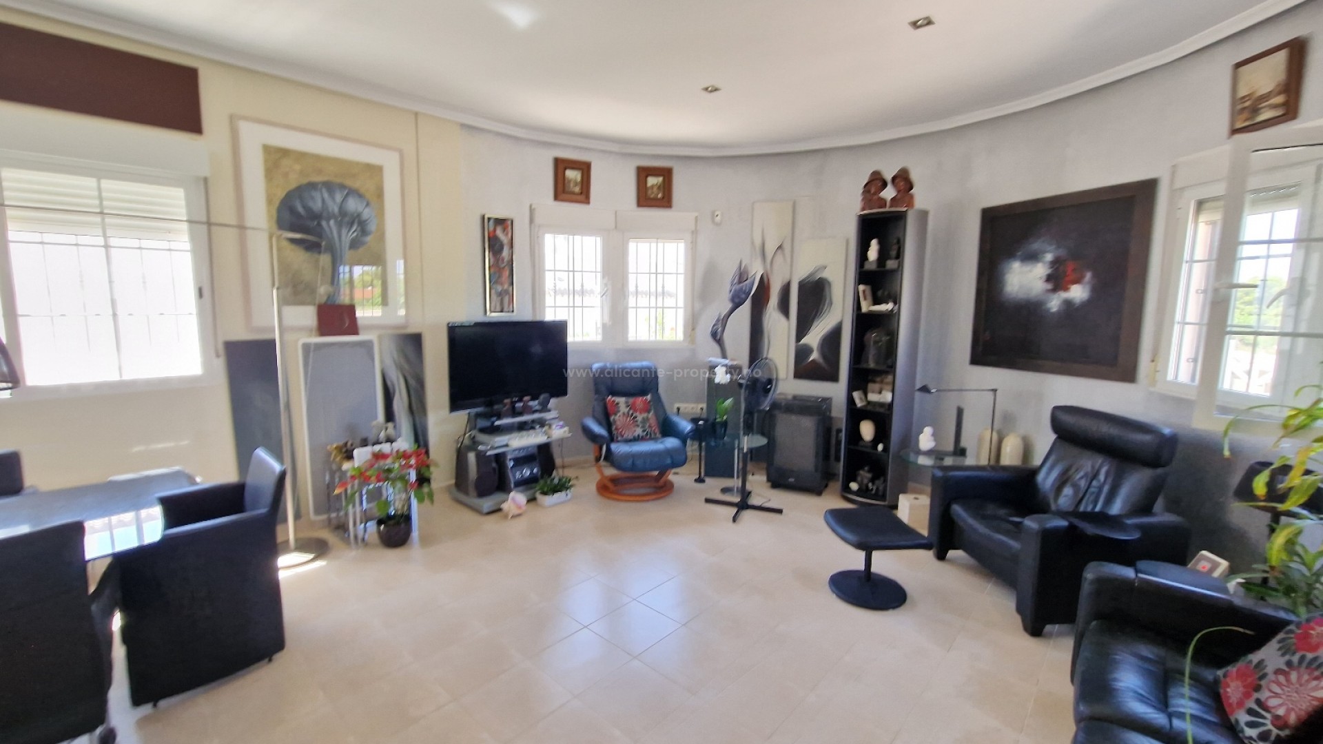 Hus / Villa i El Oasis