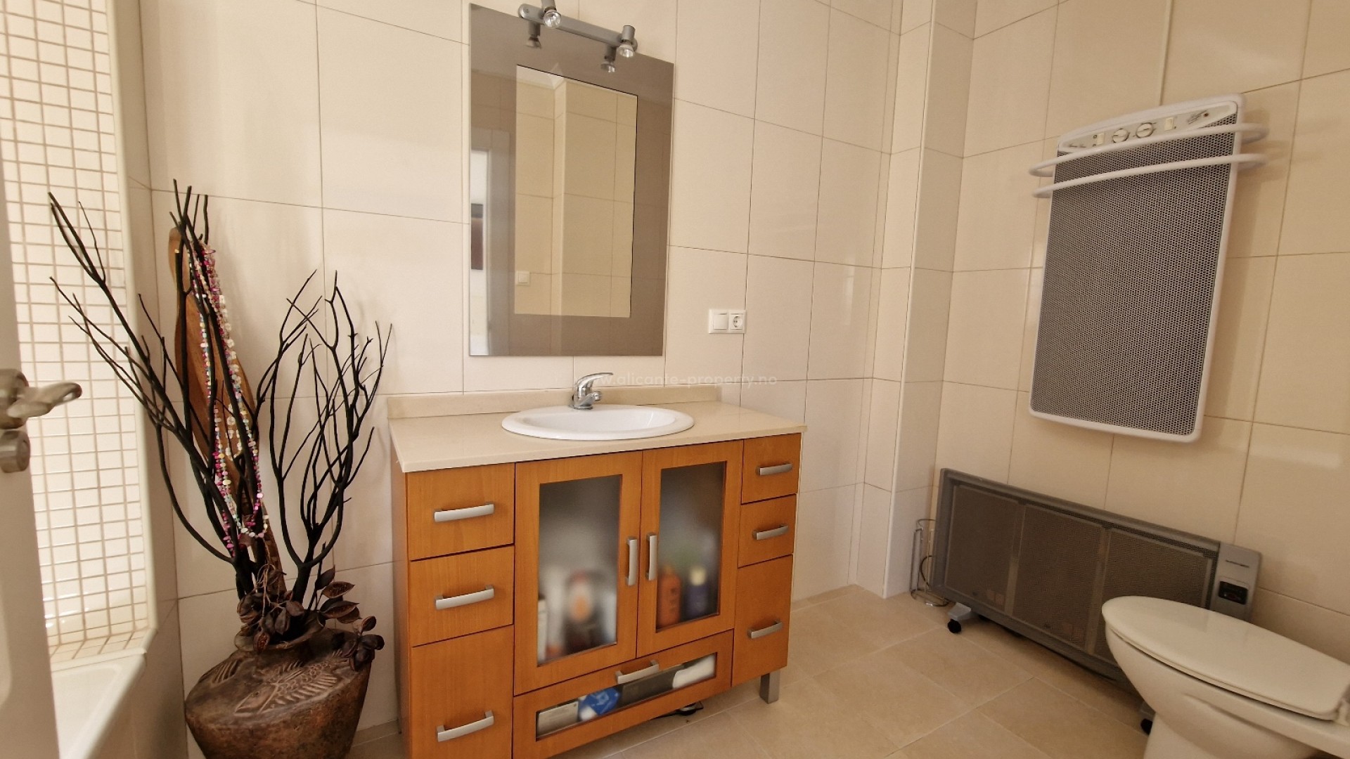 Hus / Villa i El Oasis