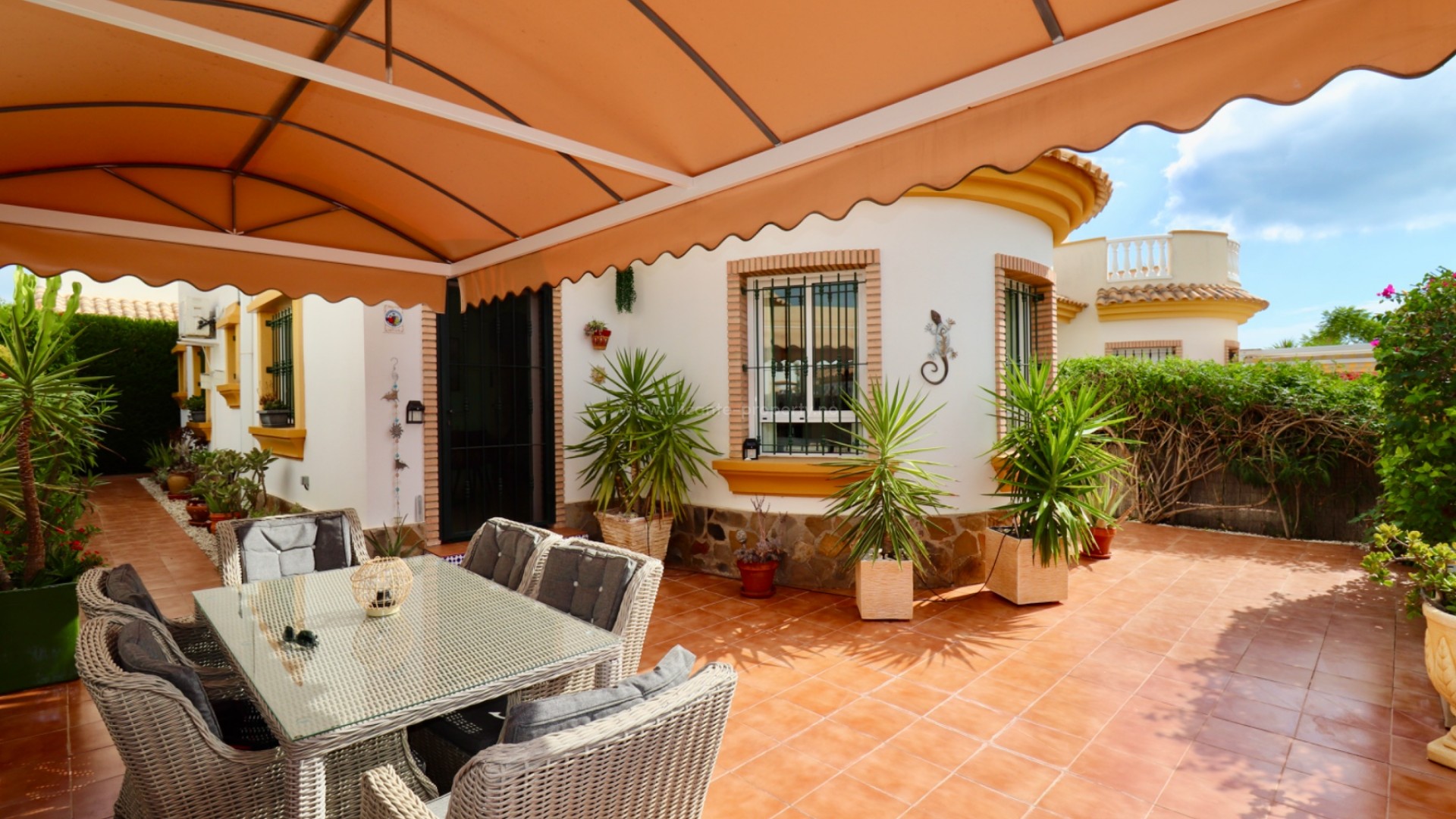 Hus / Villa i El Raso