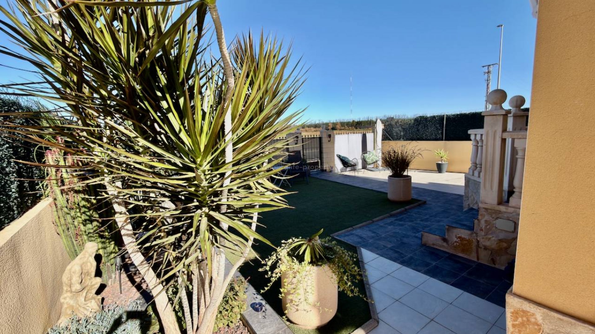 Hus / Villa i El Raso