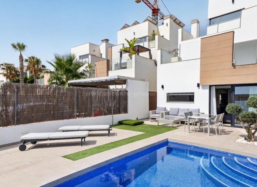 Hus / Villa i El Raso