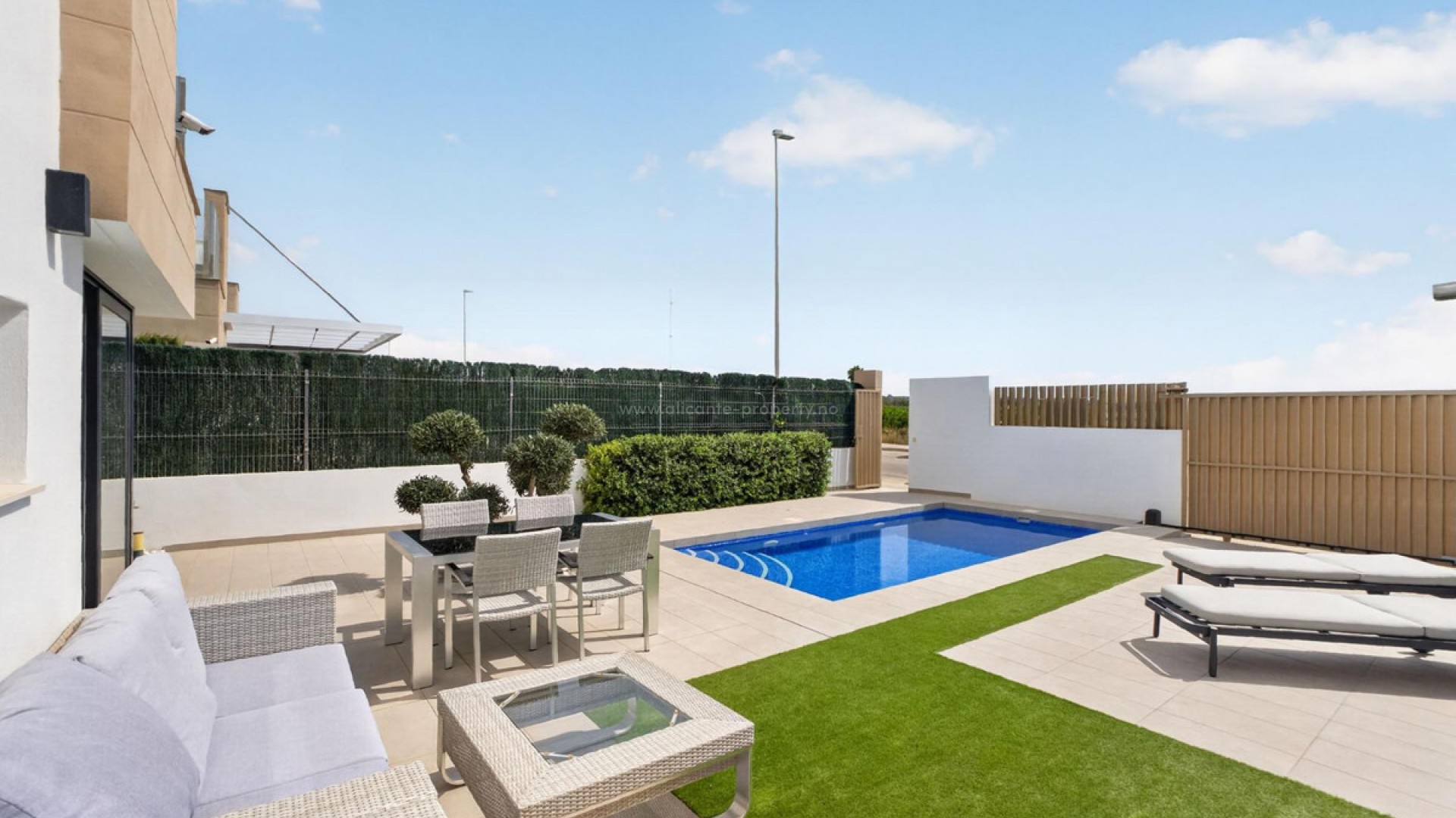 Hus / Villa i El Raso