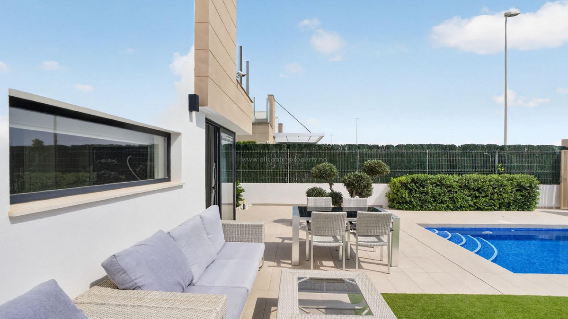 Hus / Villa i El Raso