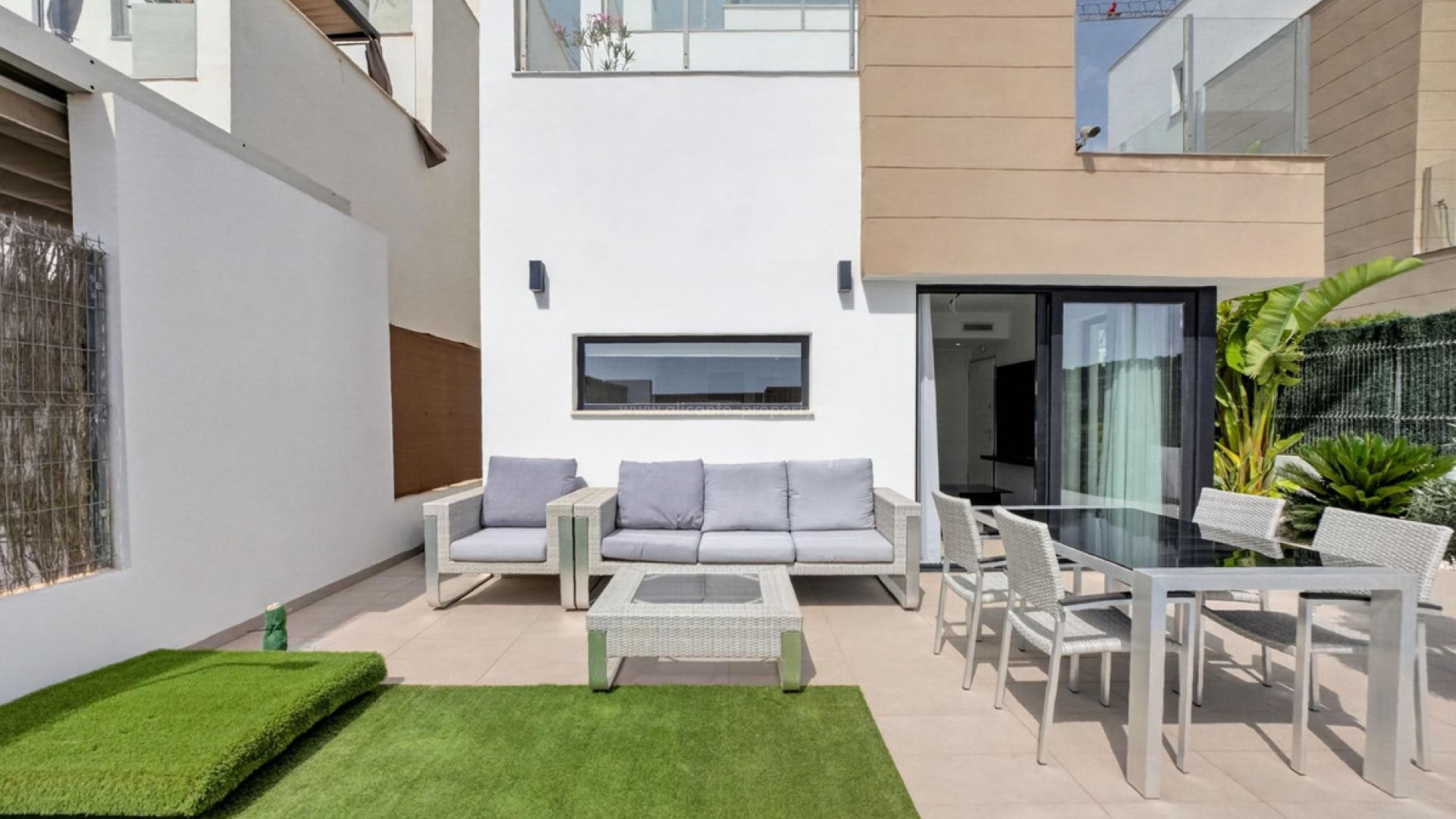 Hus / Villa i El Raso