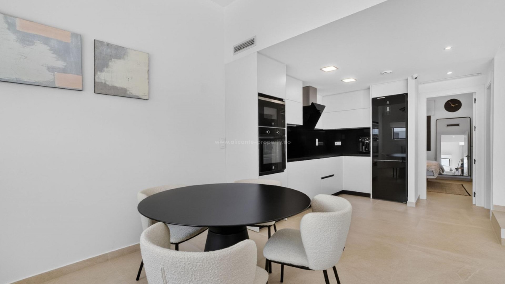 Hus / Villa i El Raso