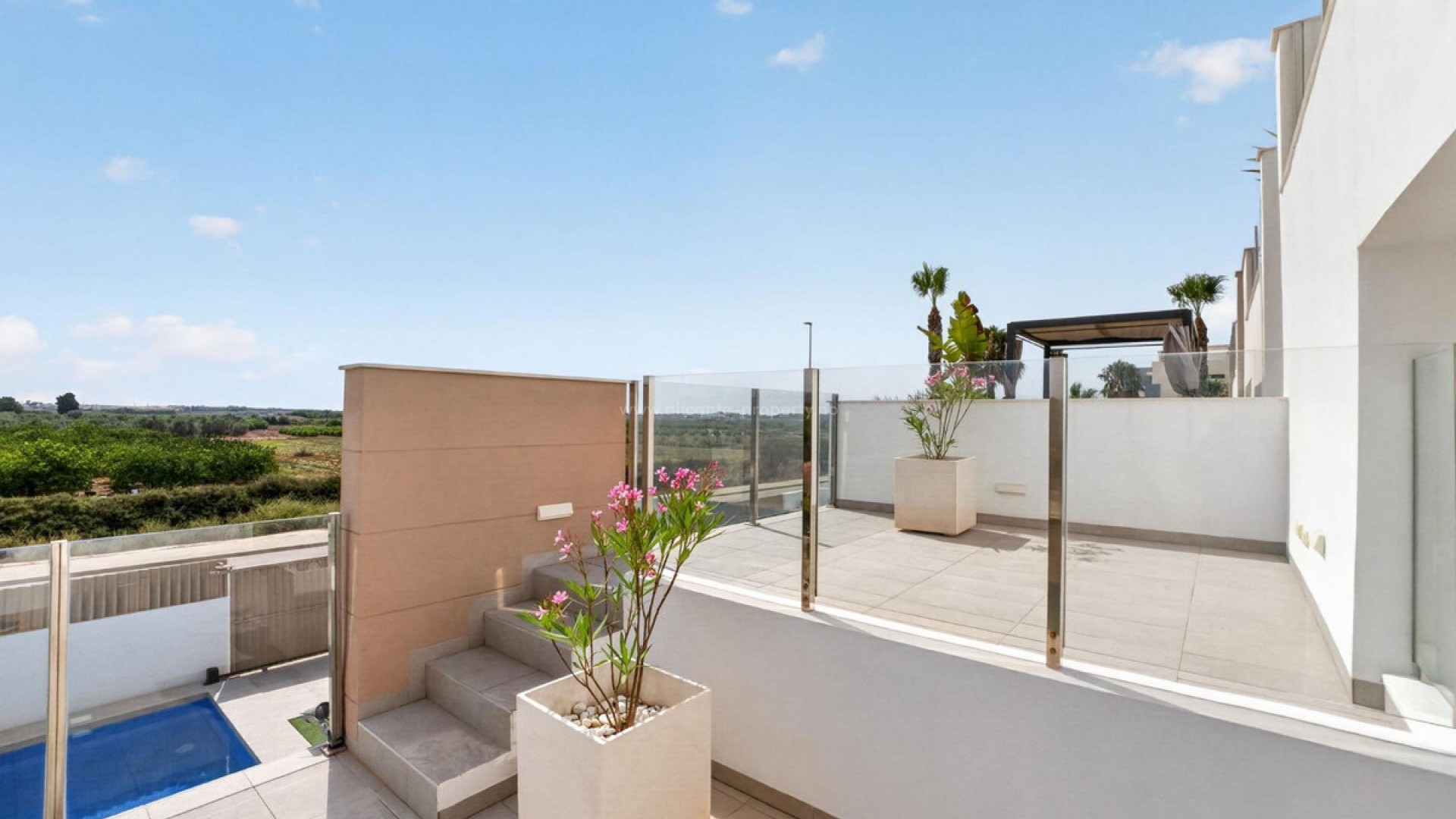 Hus / Villa i El Raso