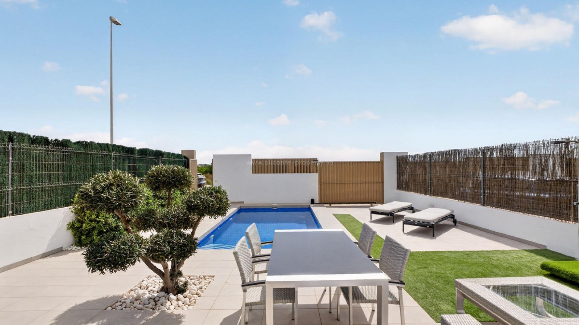Hus / Villa i El Raso