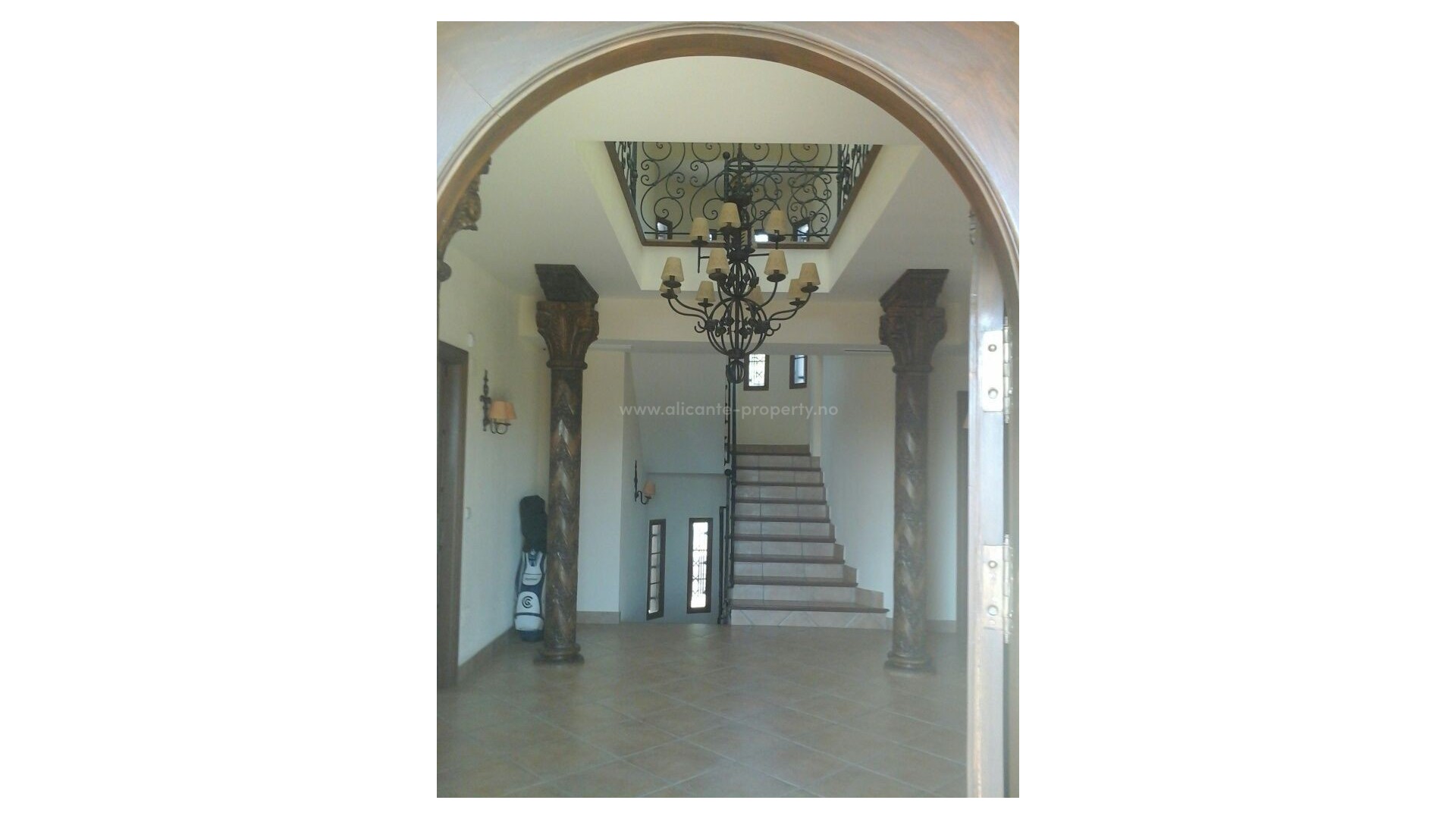 Hus / Villa i Elche Centro