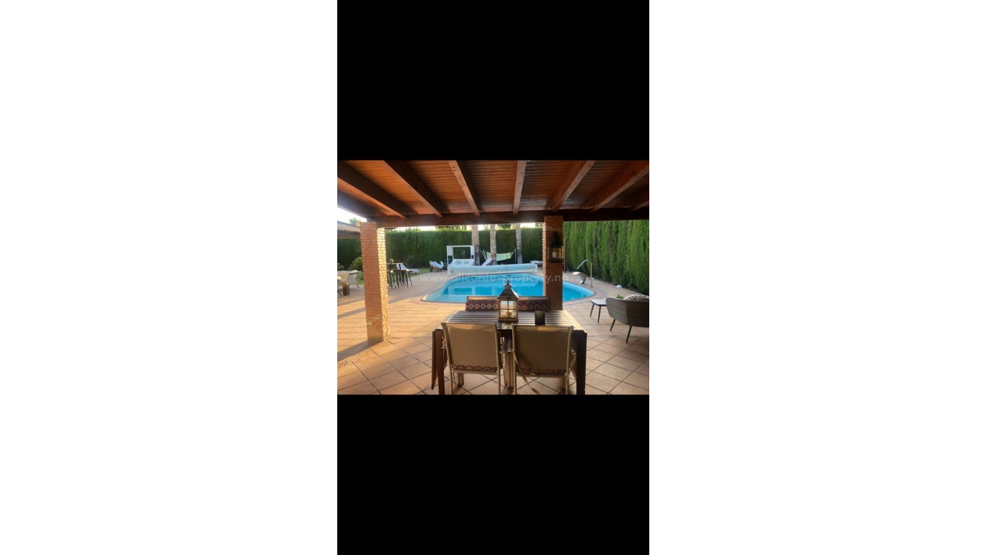 Hus / Villa i Elda Centro