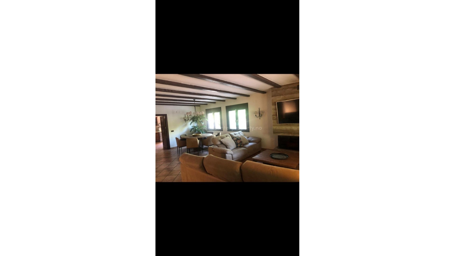 Hus / Villa i Elda Centro