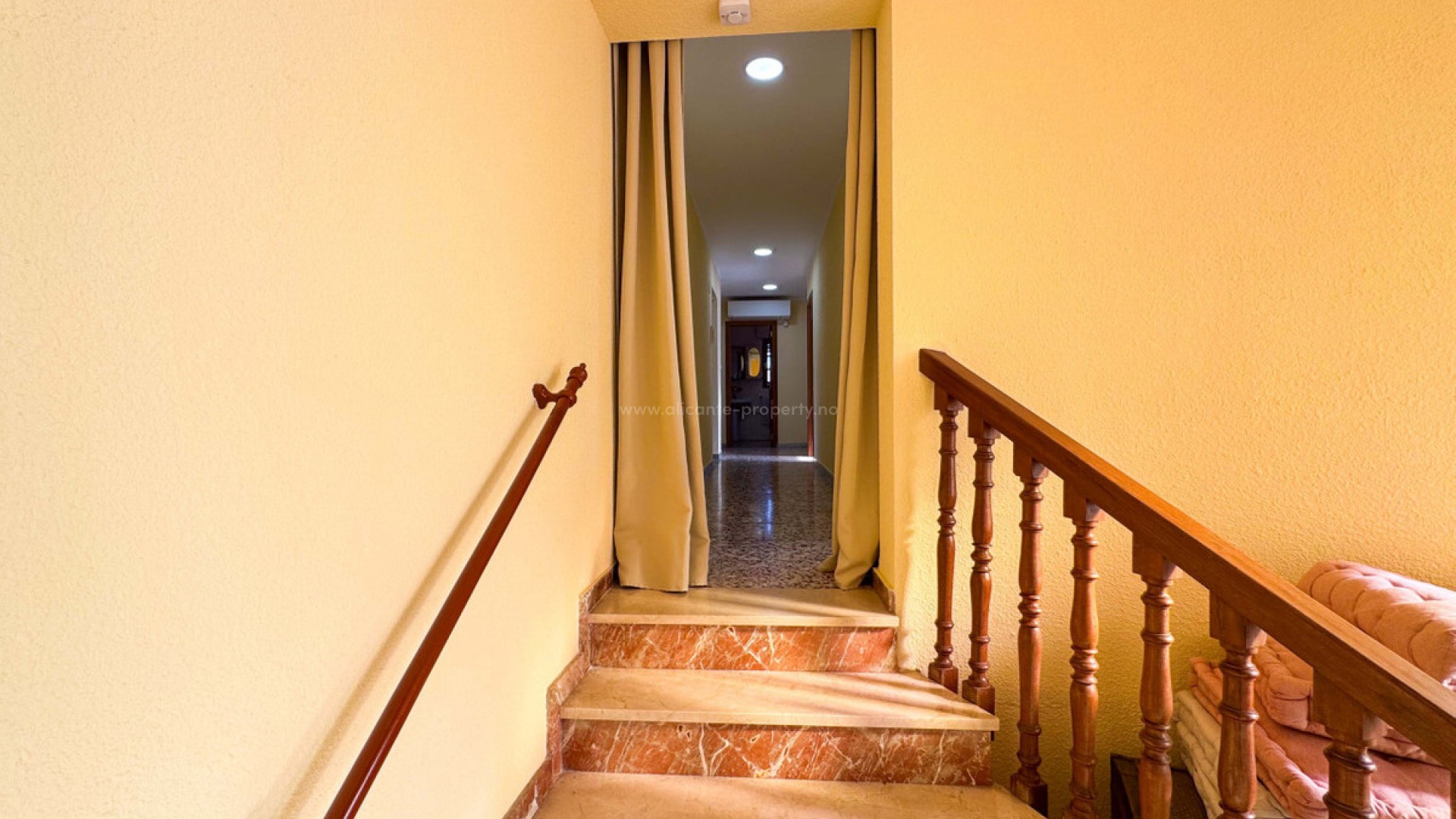 Hus / Villa i Elda Centro