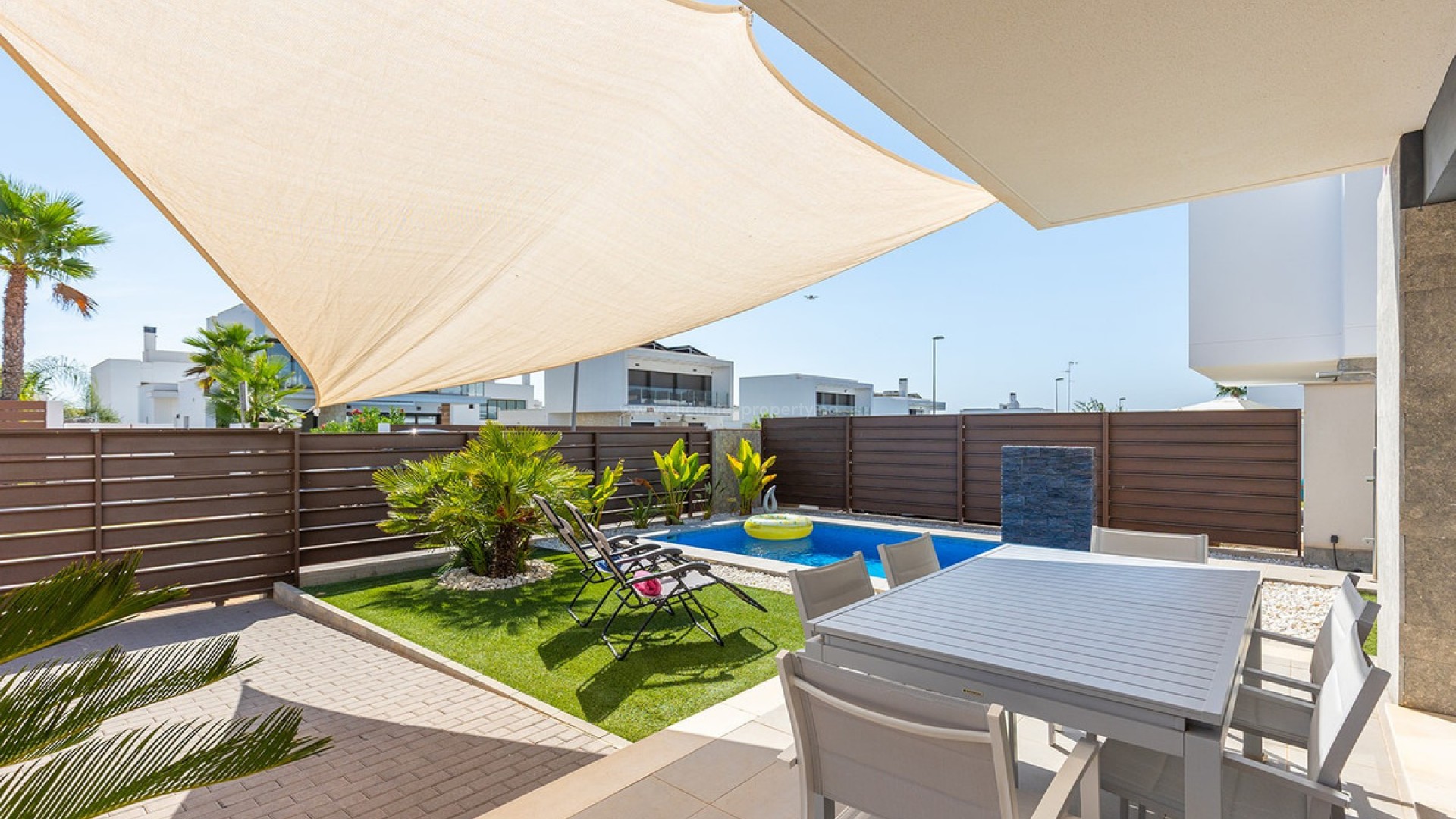 Hus / Villa i Entre Naranjos