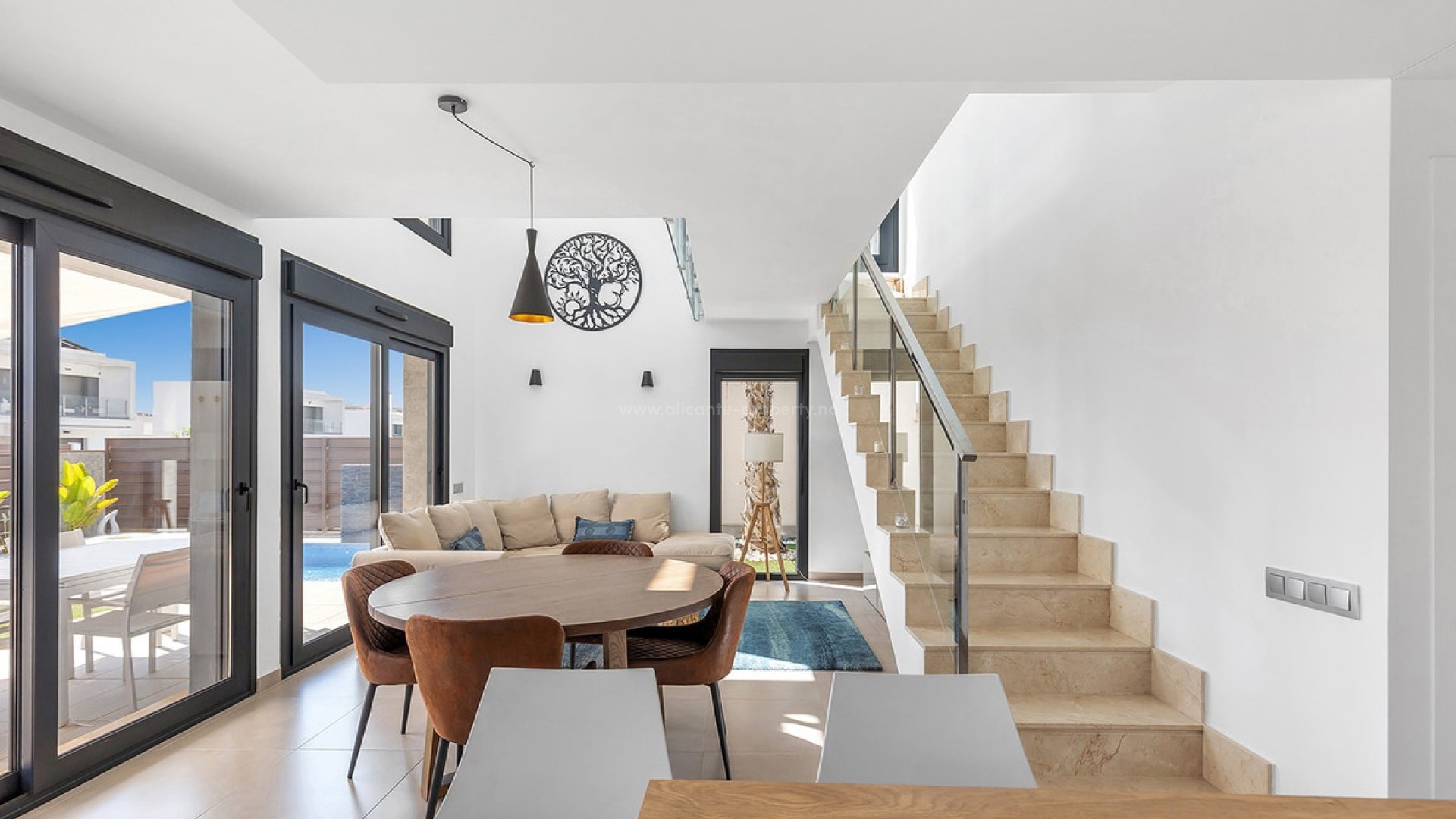 Hus / Villa i Entre Naranjos
