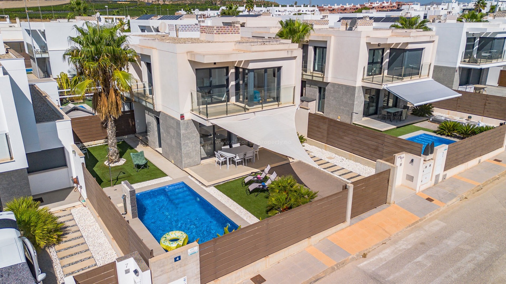 Hus / Villa i Entre Naranjos