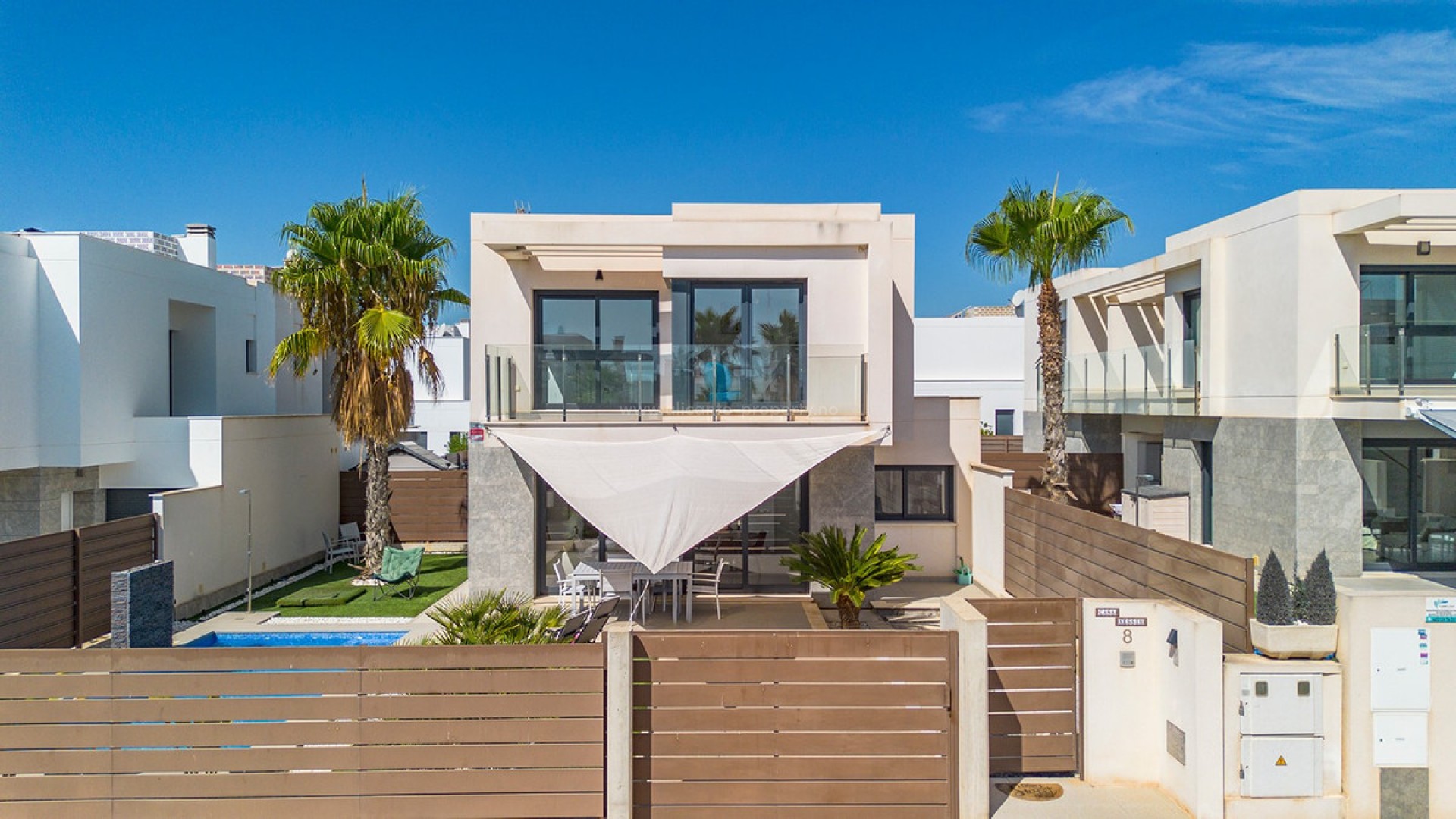 Hus / Villa i Entre Naranjos