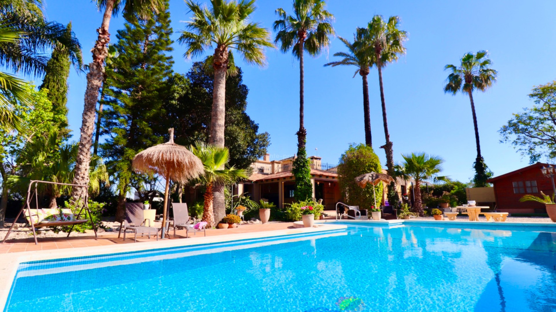 Hus / Villa i Heredades