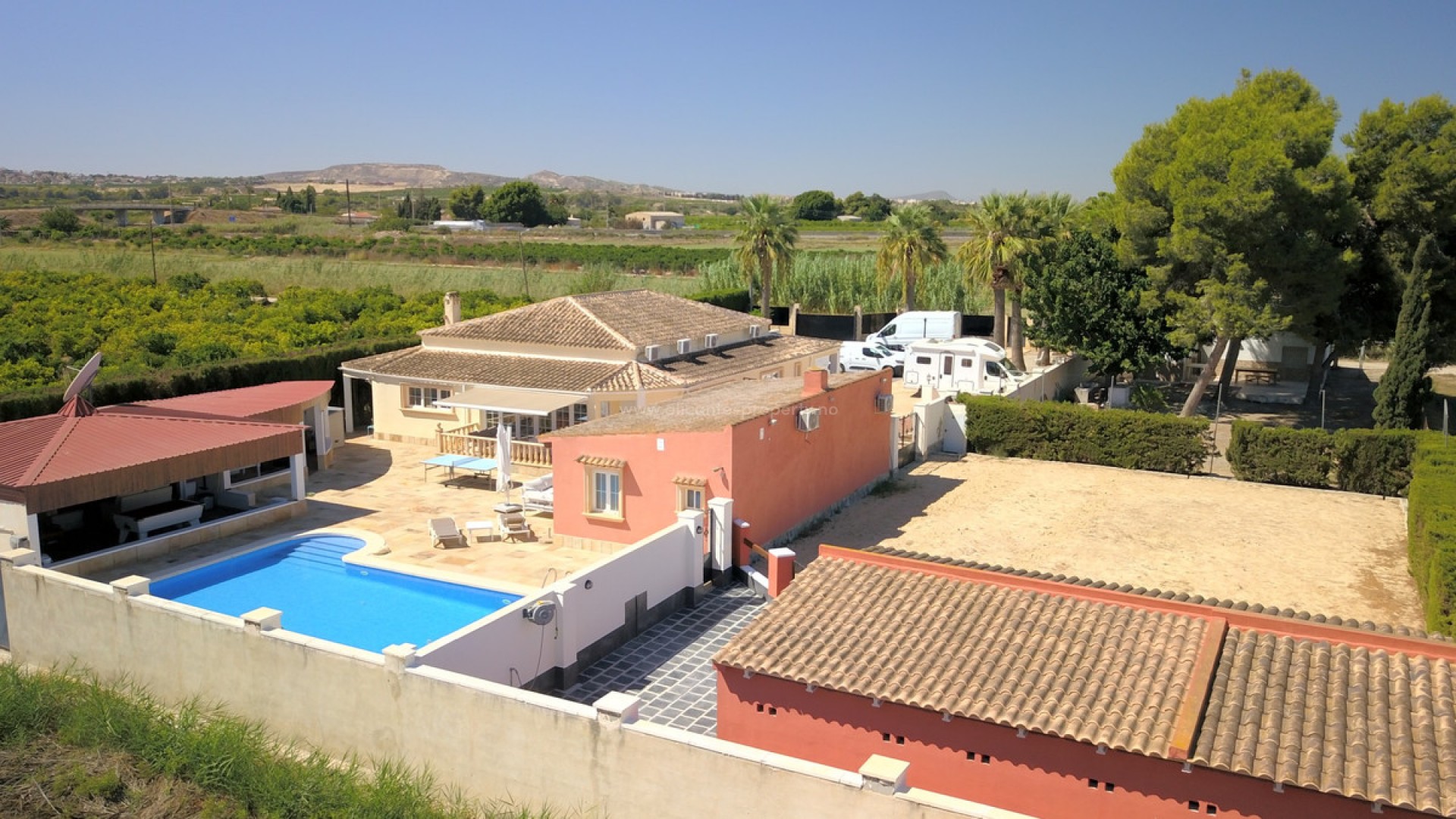 Hus / Villa i Heredades