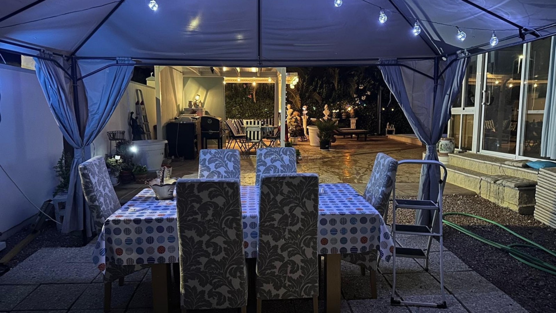 Hus / Villa i Hondón de las Nieves Centro