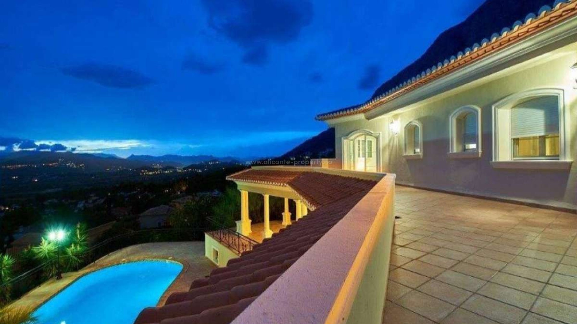 Hus / Villa i Jávea - Xàbia Centro