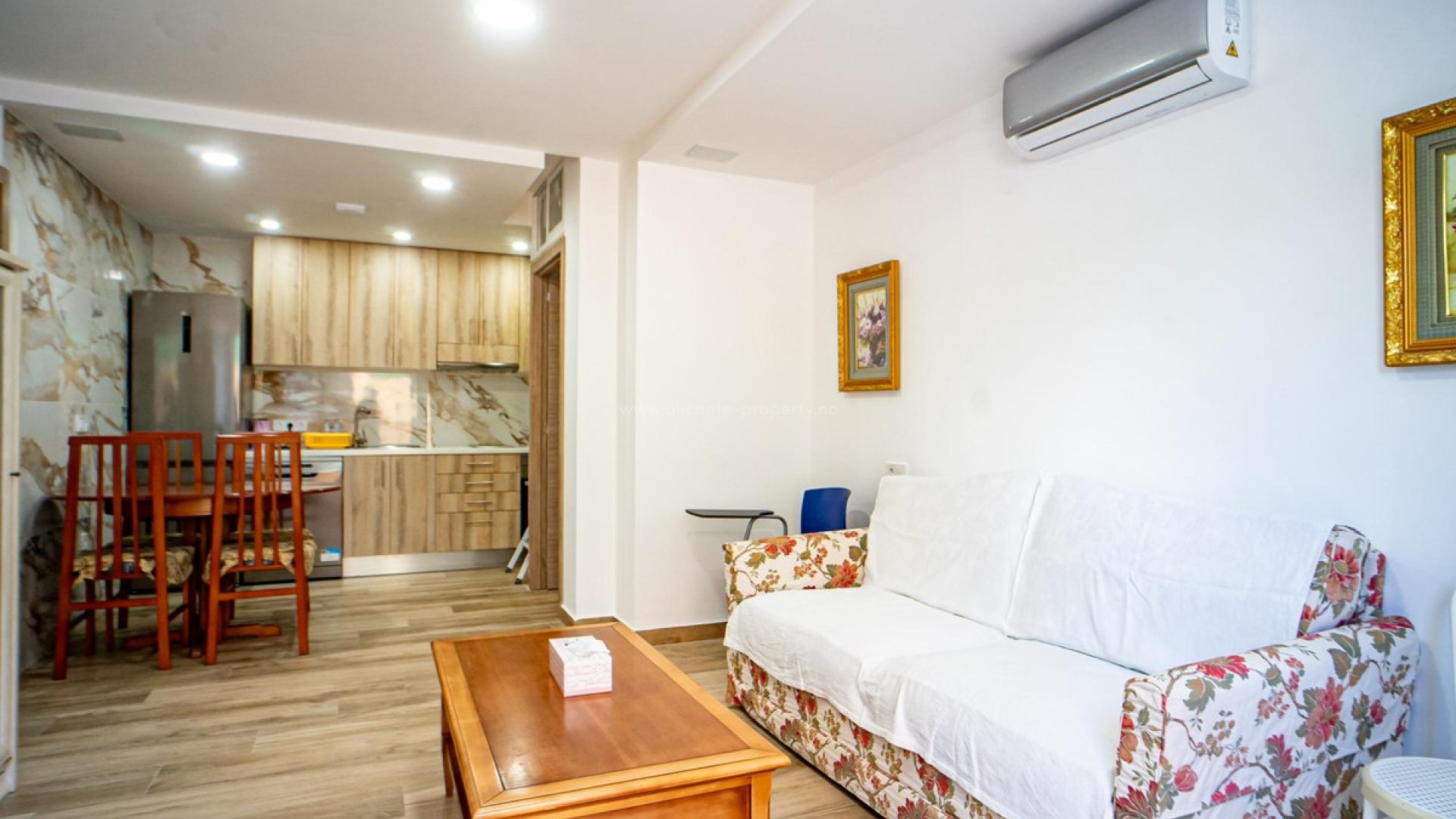 Hus / Villa i L'Alfás del Pi Centro