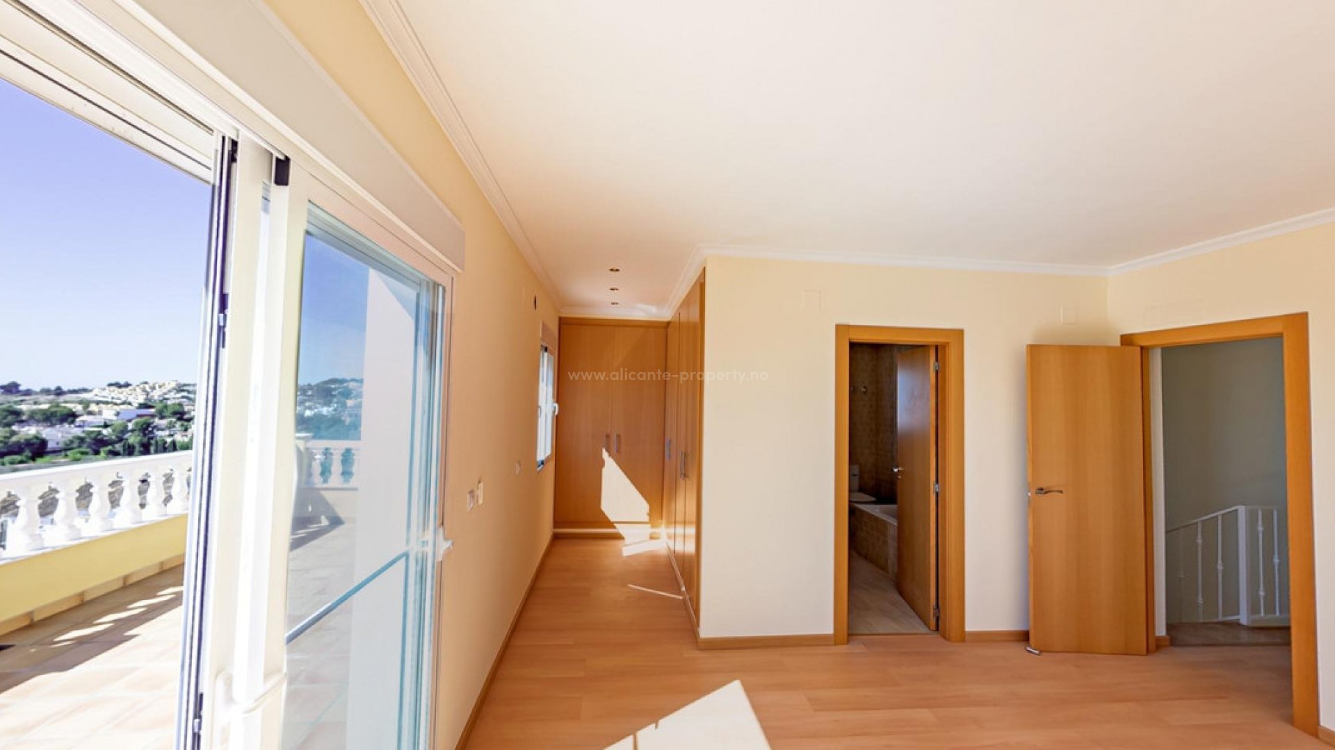 Hus / Villa i L'Alfás del Pi Centro