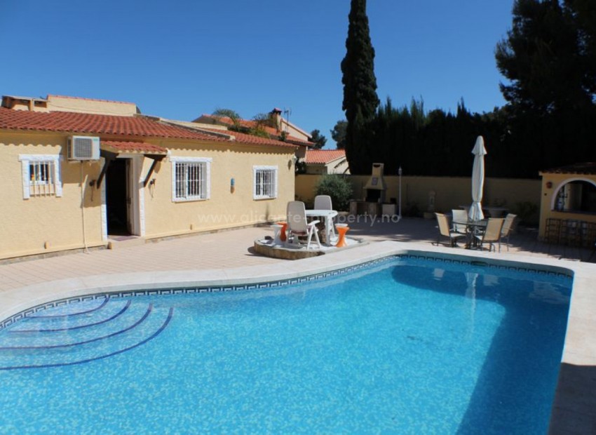 Hus / Villa i L'Alfás del Pi Centro