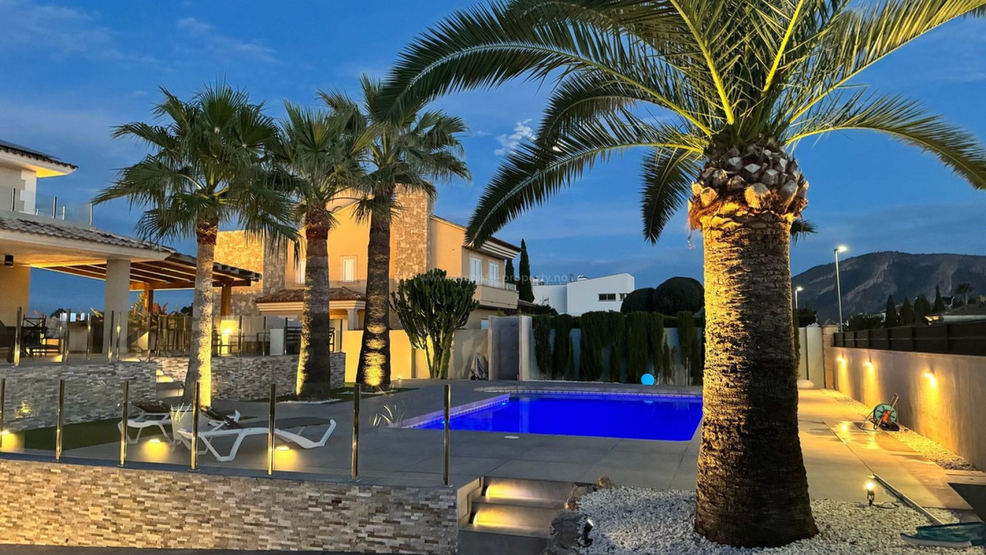 Hus / Villa i L'Alfás del Pi Centro
