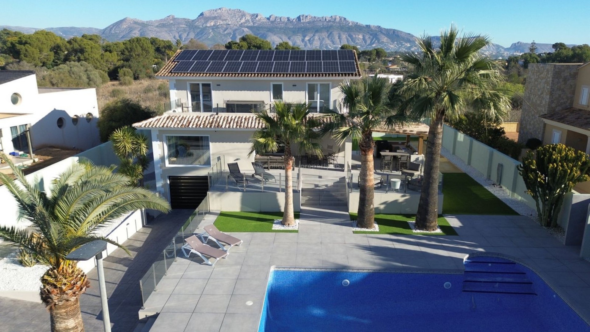 Hus / Villa i L'Alfás del Pi Centro