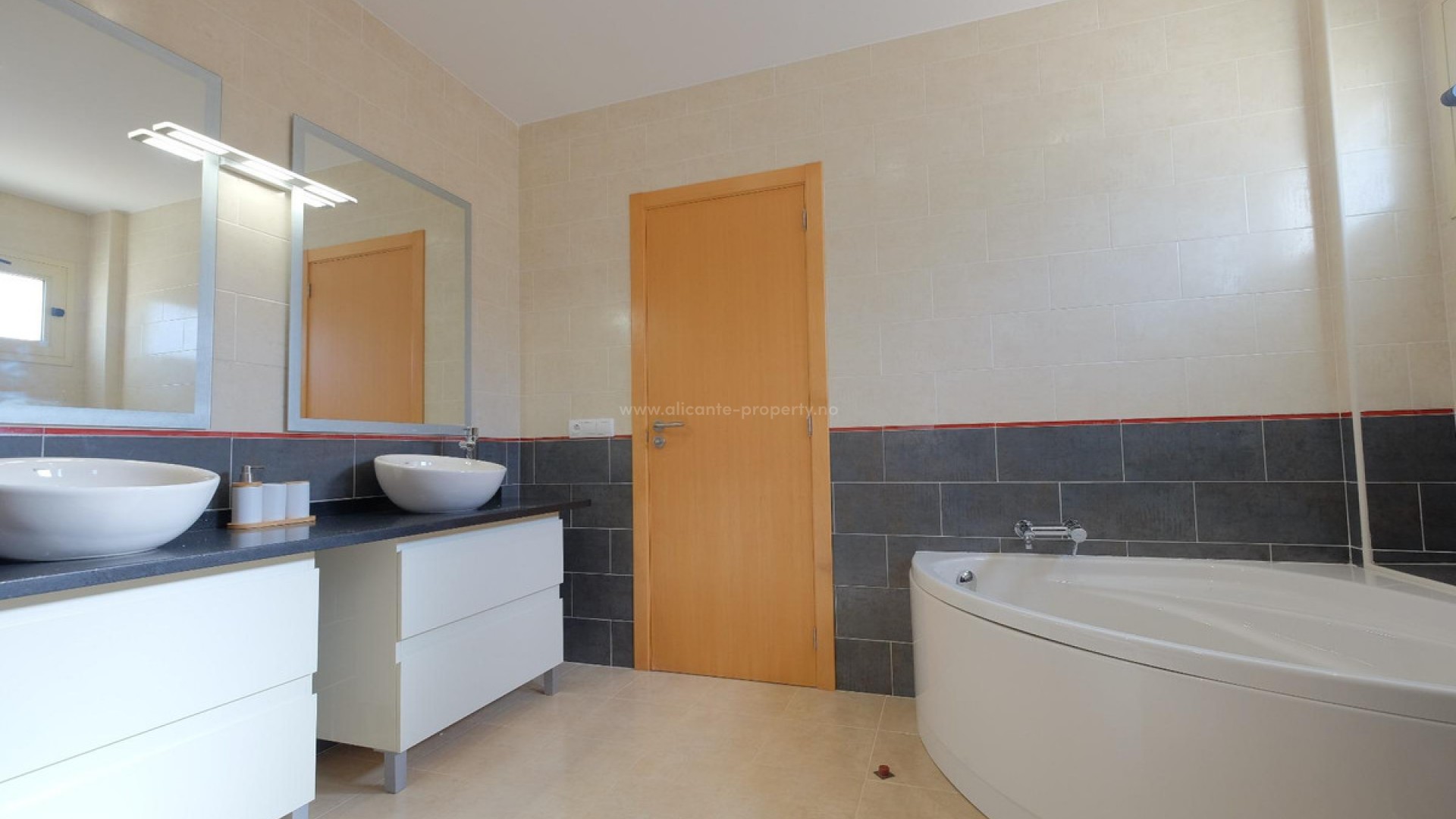 Hus / Villa i la Canuta