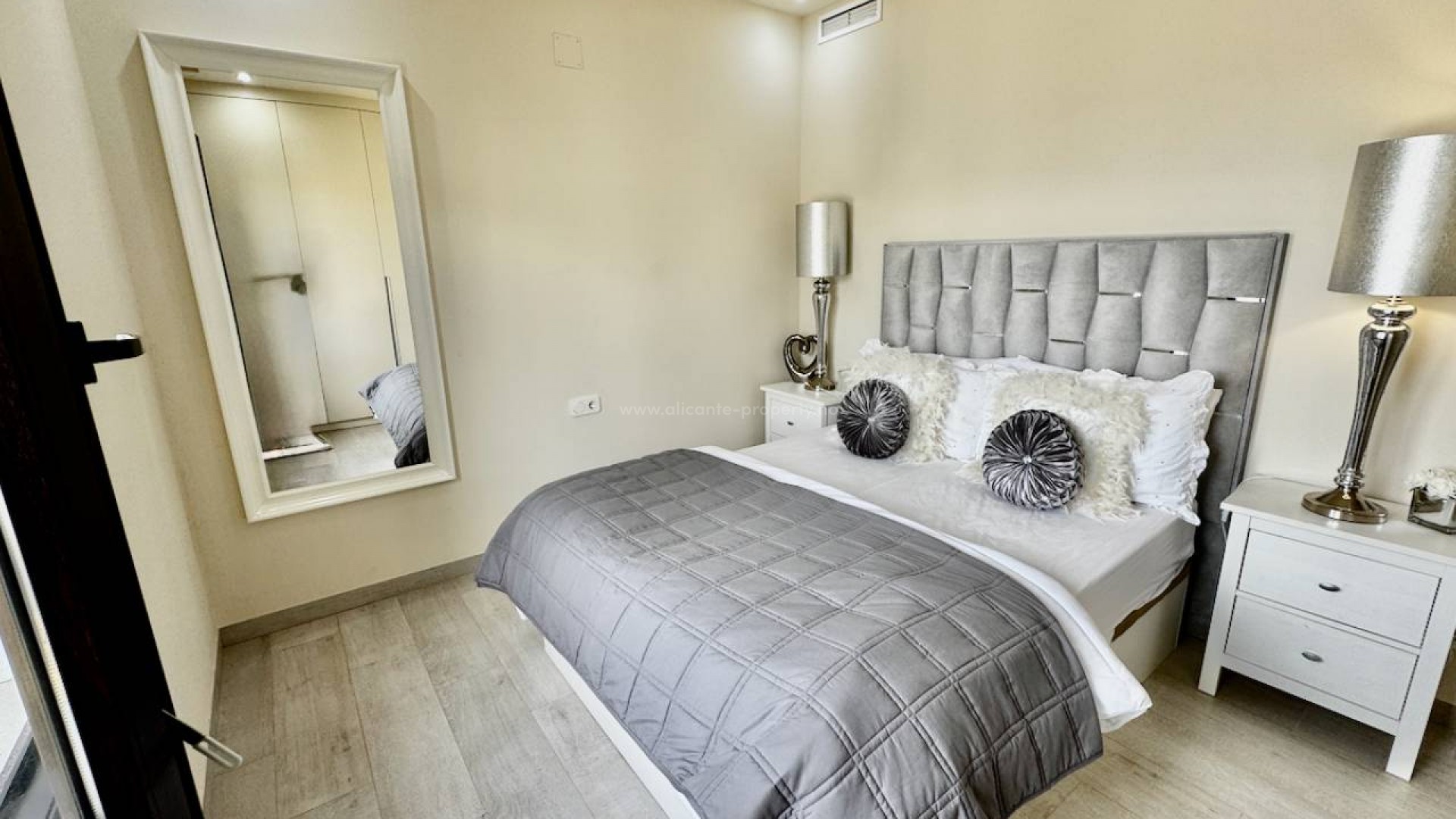 Hus / Villa i La finca Golf