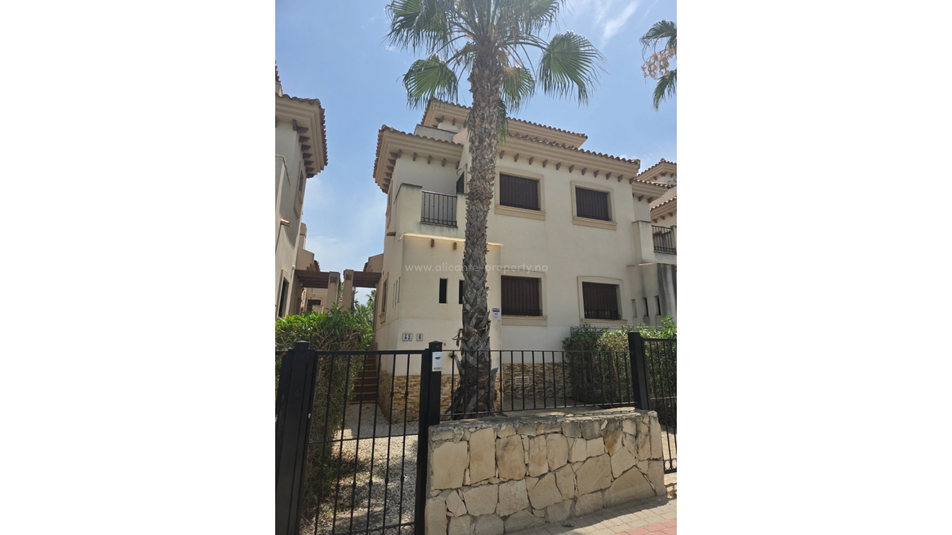 Hus / Villa i La finca Golf