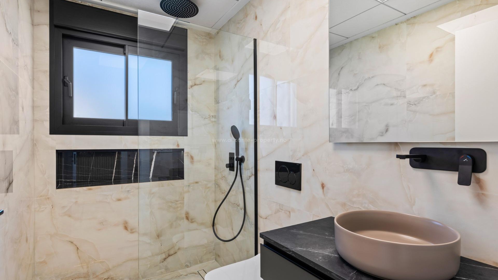 Hus / Villa i La finca Golf