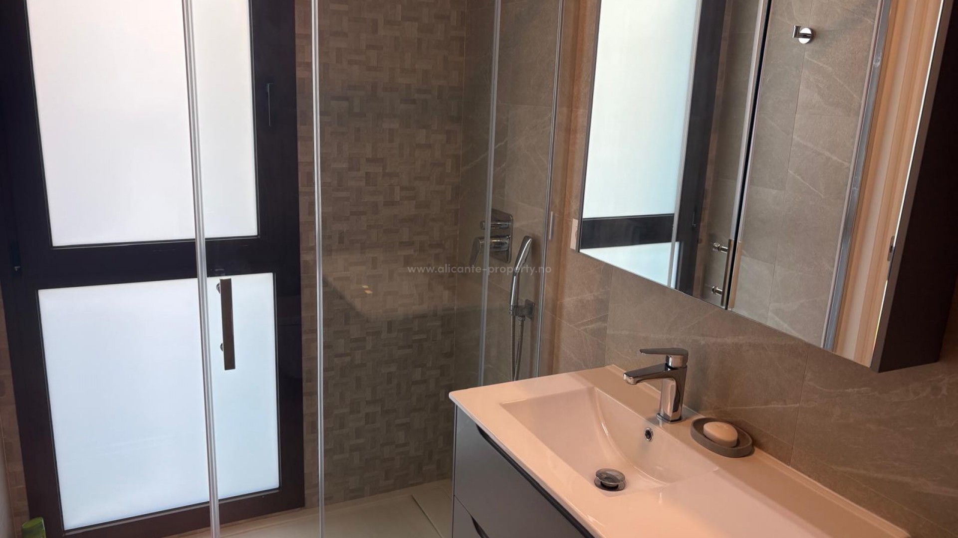 Hus / Villa i La finca Golf