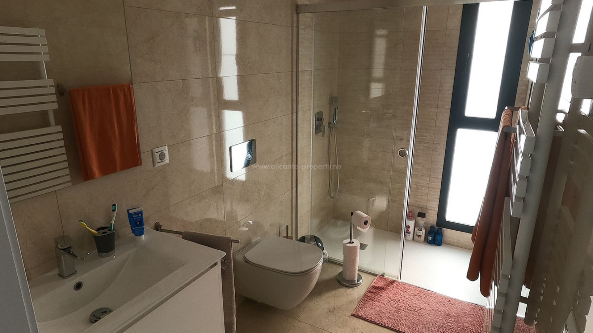 Hus / Villa i La finca Golf