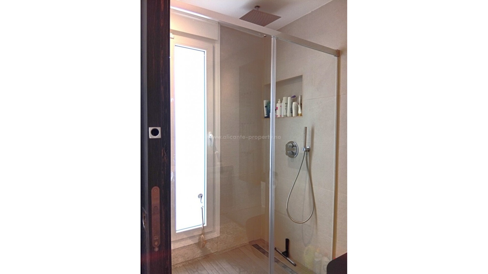 Hus / Villa i La finca Golf