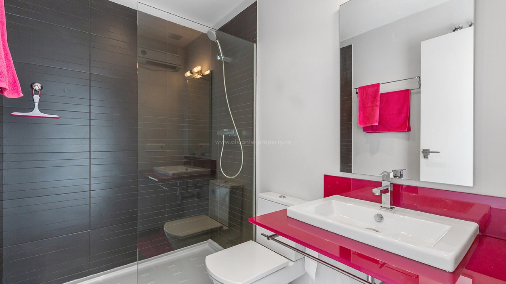 Hus / Villa i La finca Golf