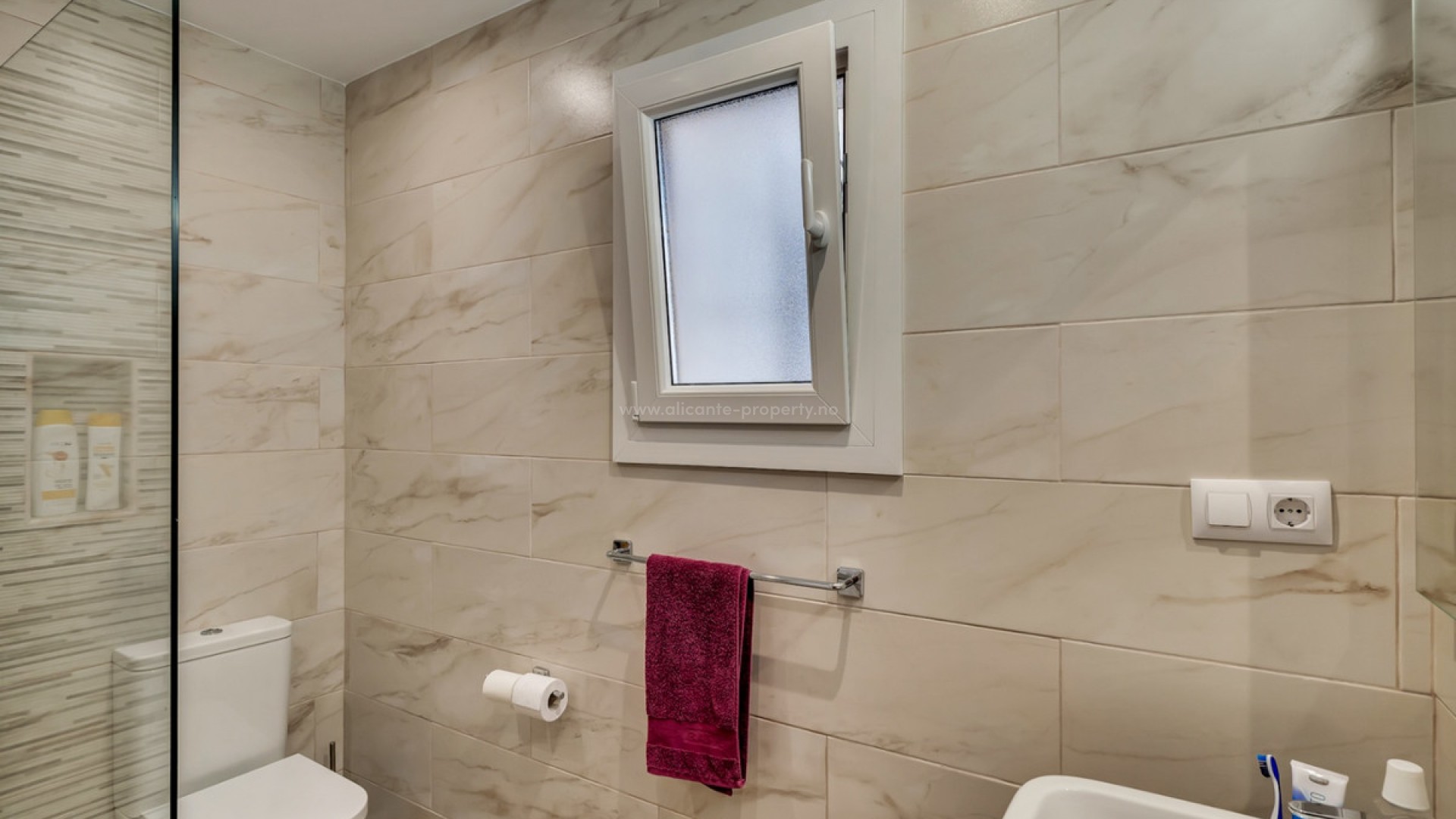 Hus / Villa i La Fustera