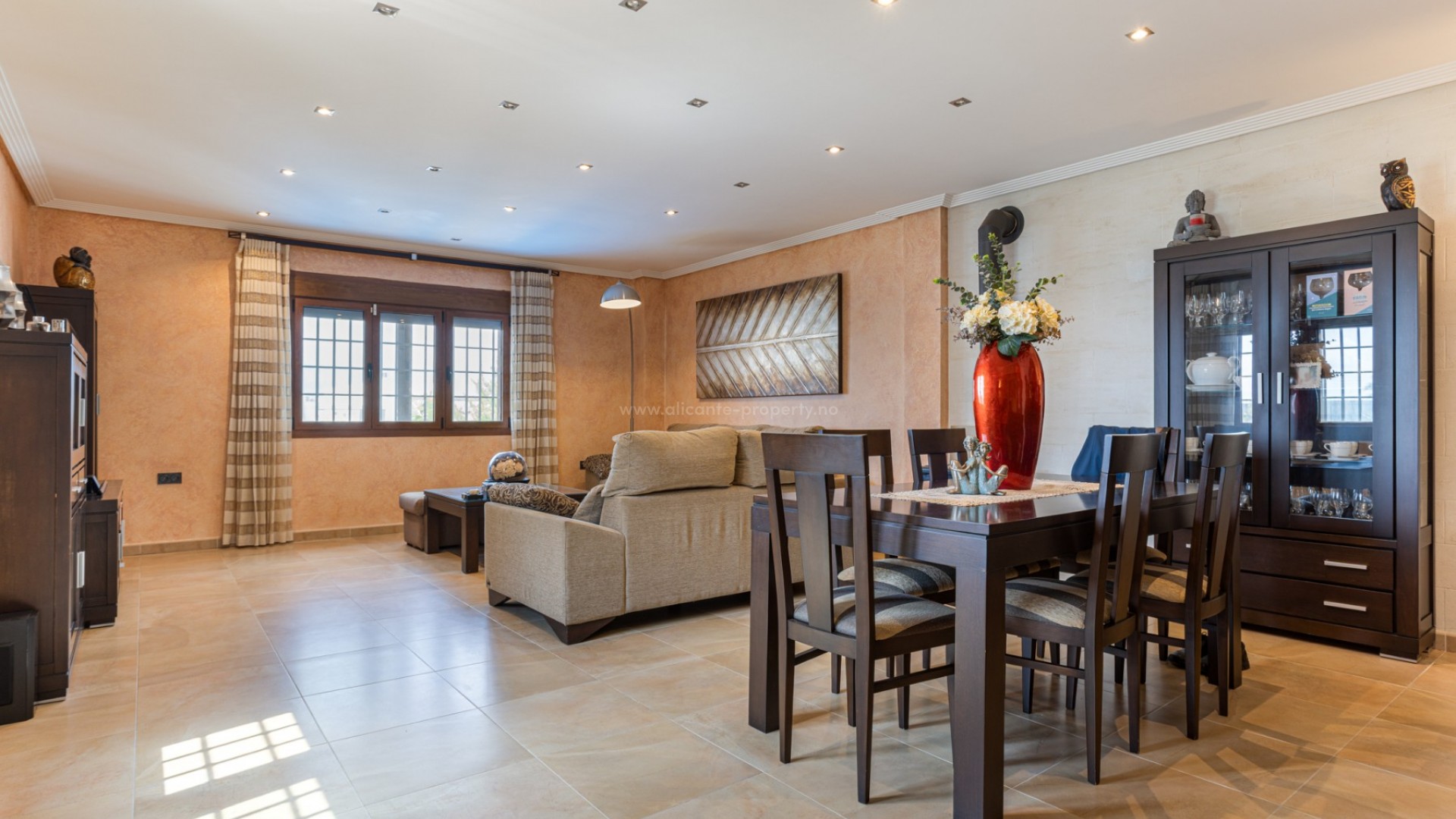 Hus / Villa i La Herrada