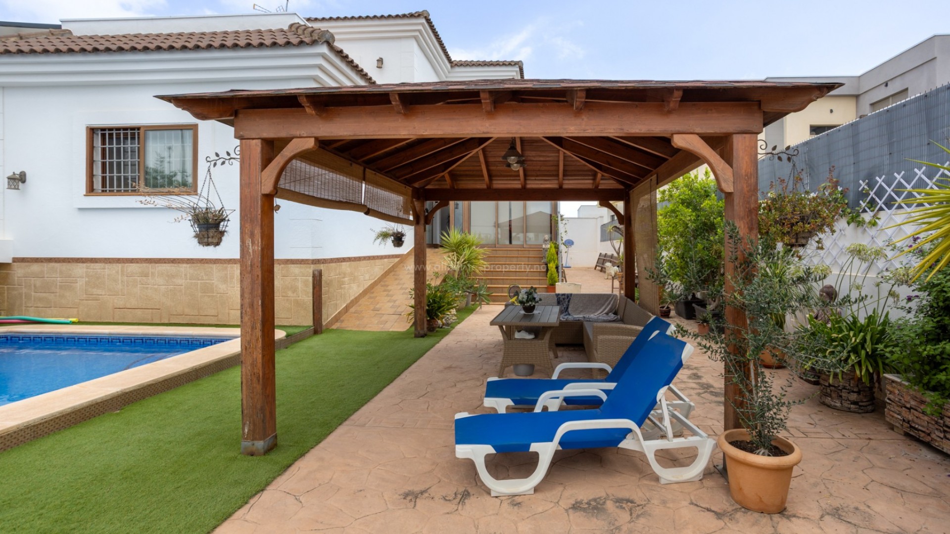 Hus / Villa i La Herrada