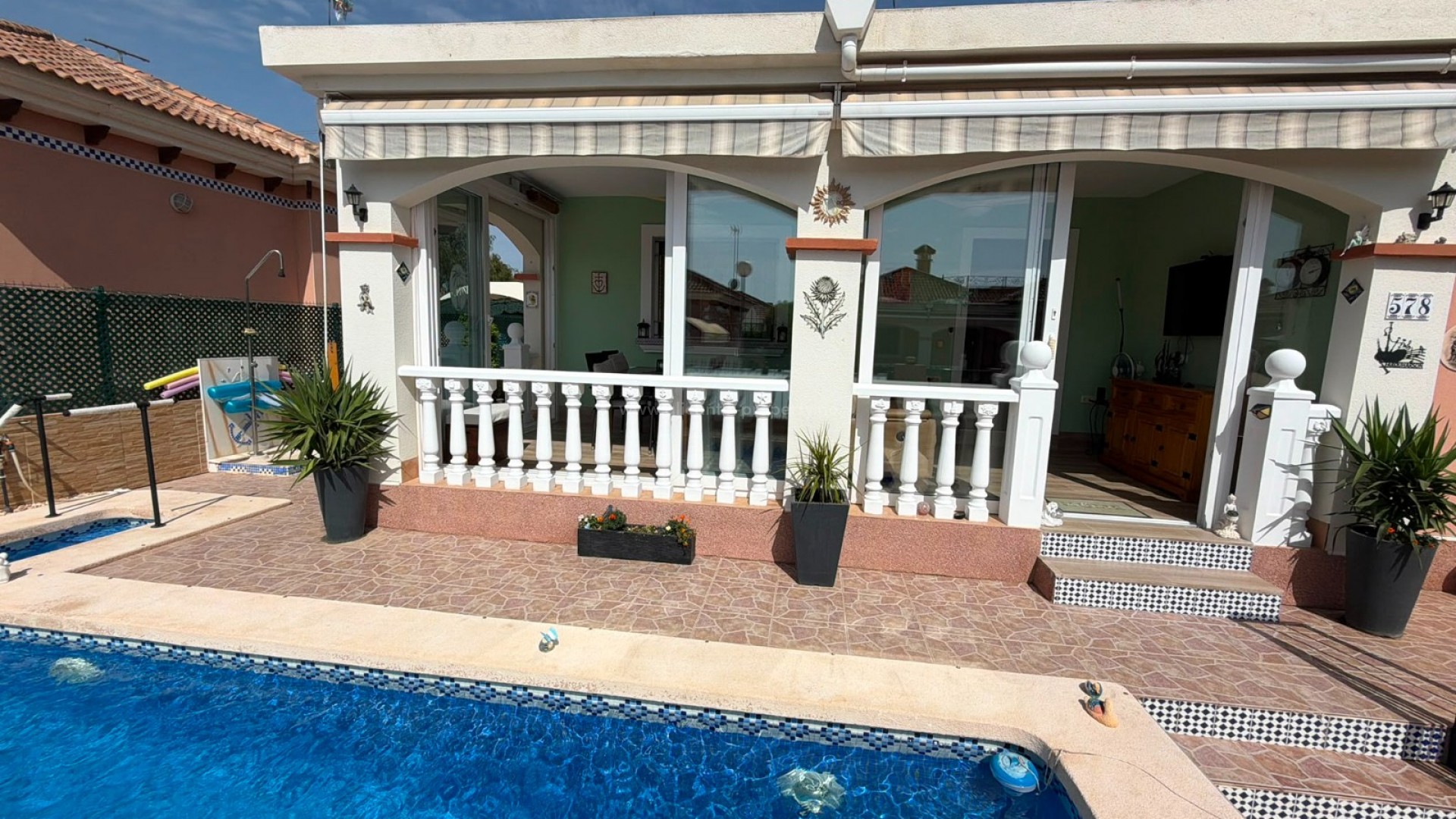 Hus / Villa i La Herrada