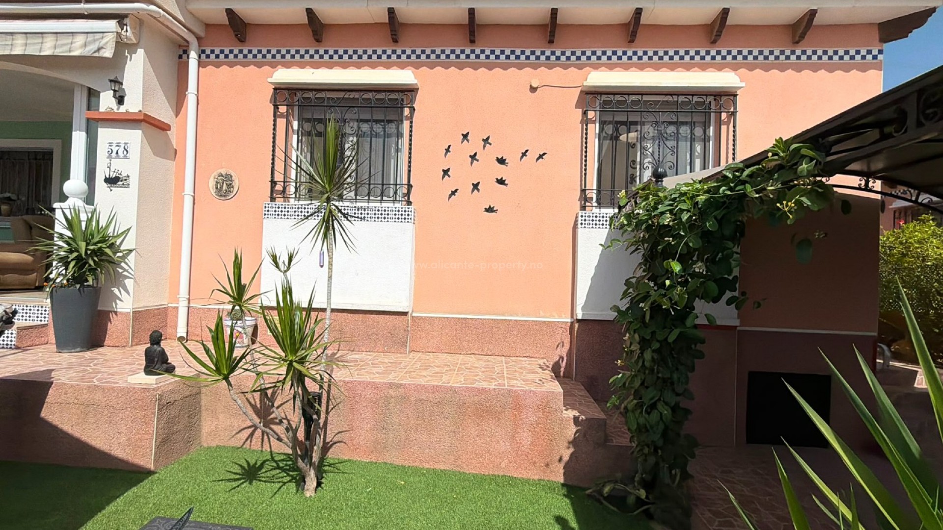 Hus / Villa i La Herrada