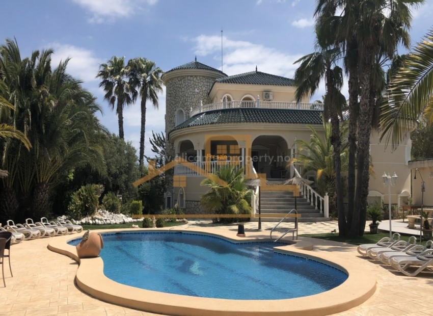 Hus / Villa i La Marquesa